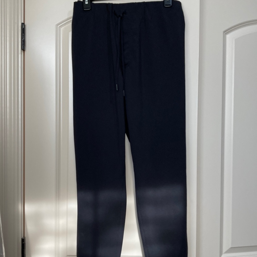 Sleek Black Straight-Leg Trousers for Timeless Elegance
